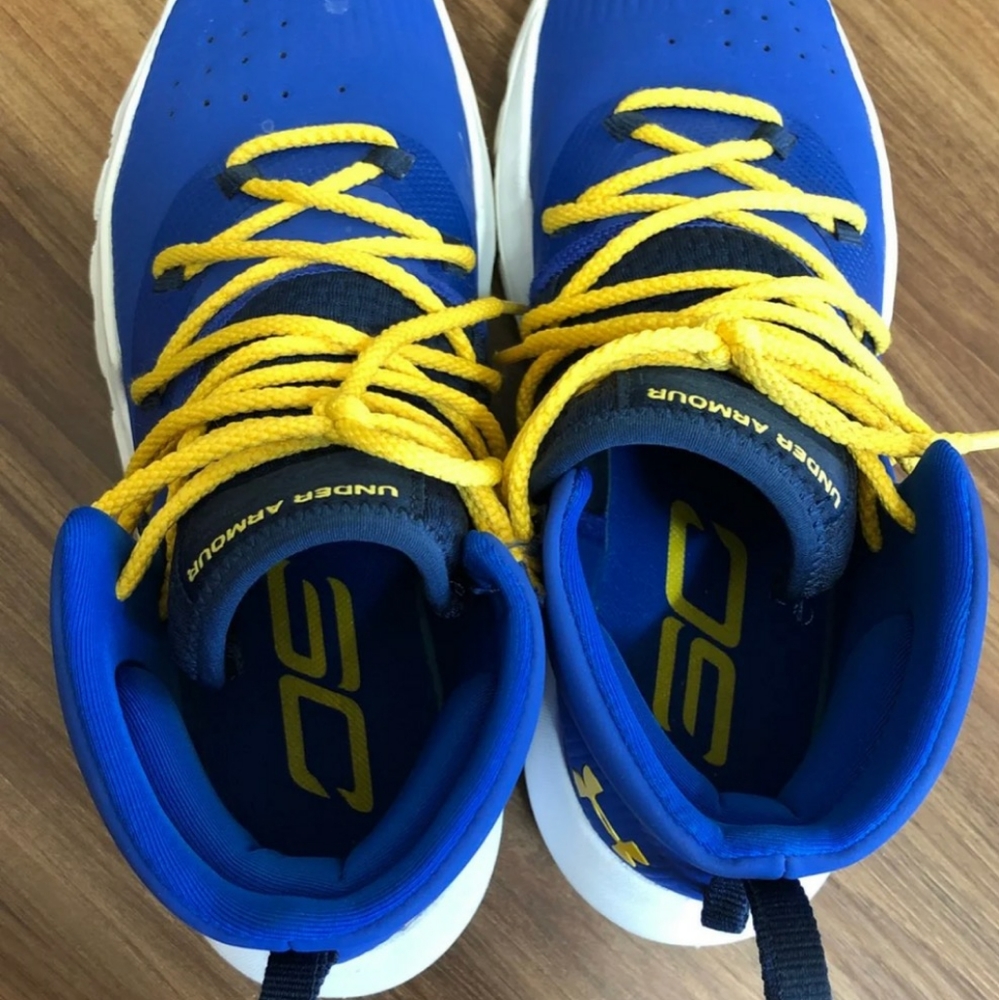 Basketball shoes - Picture 6 of 8